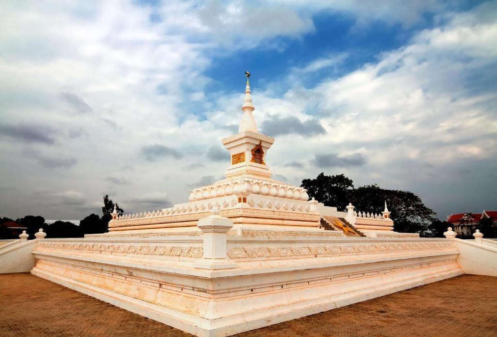 Angkham Hotel В'єнтьян Екстер'єр фото