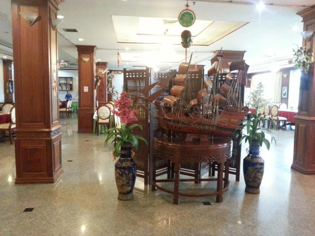 Angkham Hotel В'єнтьян Екстер'єр фото