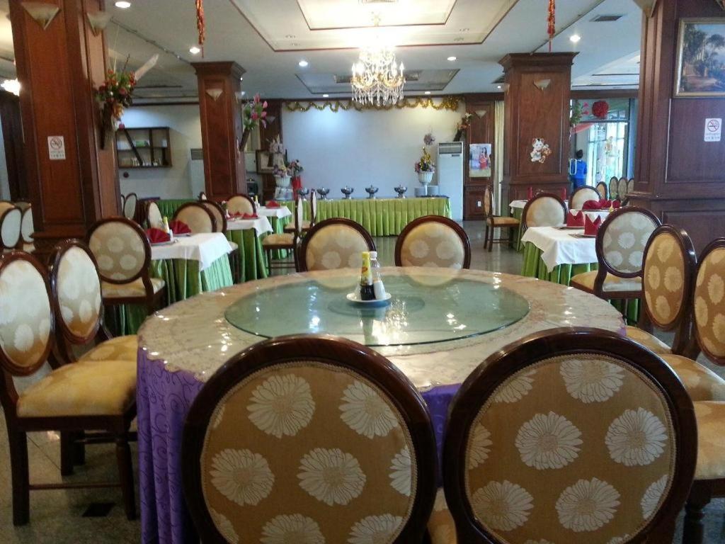 Angkham Hotel В'єнтьян Екстер'єр фото