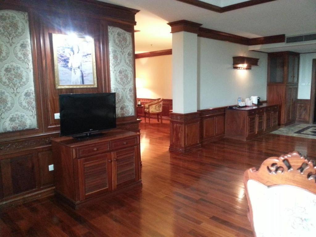 Angkham Hotel В'єнтьян Екстер'єр фото
